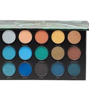 Hipdot Cenote eyeshadow palette